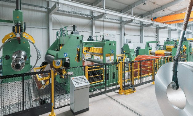 Neue Werkstoffe braucht das Land: Karosseriebau für E-Fahrzeuge birgt Herausforderungen für die Richt- und Spalttechnik